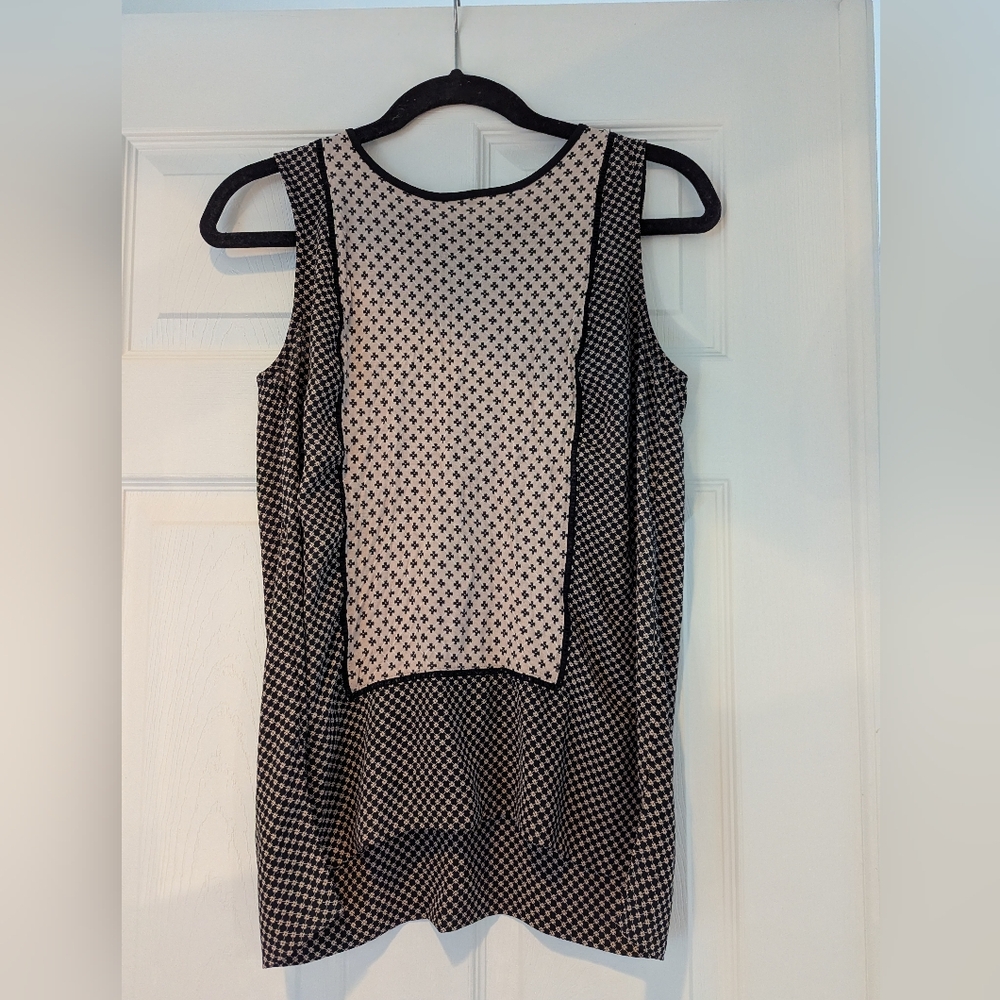 Loft Black and White Maternity Sleeveless Top